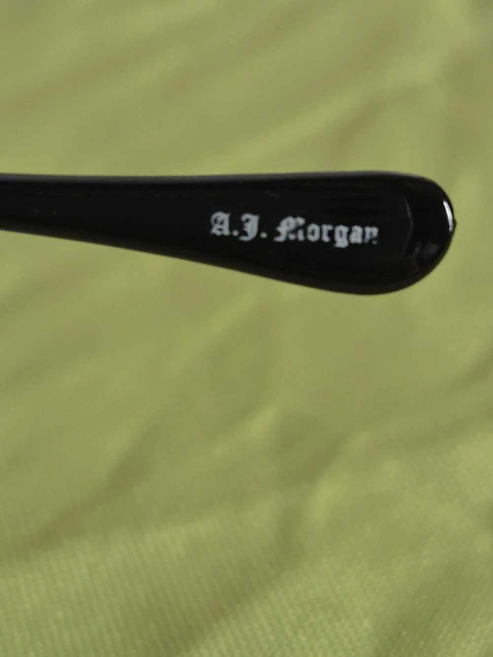 Aj Morgan Round Metal Sunglasses with Gold and silver Frames and metallic Lenses